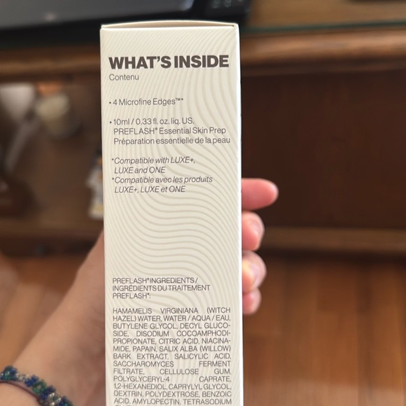 Dermaflash Luxe+ Essentials Kit NWT - Picture 4 of 4